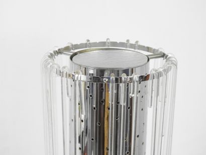null LAMPE A POSER de forme cylindrique en métal chromé entouré de tubes en verre...