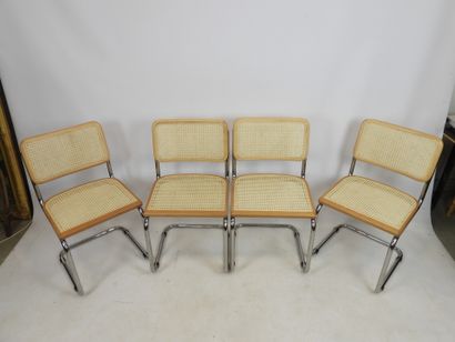 null D'après Marcel BREUER (1902-1981) : Suite de quatre chaises modèle B32, structure...