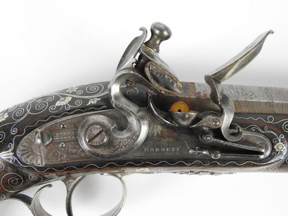  Pistolet à Silex signé " Barnett London ", Vers 1825-1830 
Canon jaspé octogonal...