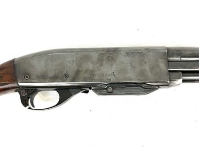 null Pump action rifle REMINGTON 7600 caliber 35 Whelen. Barrel length 58cm, stock...