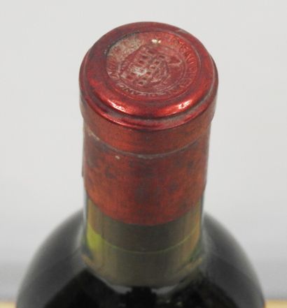 null 1 bottle

Château Cheval Blanc - Saint Emilion - 1962

Some stains on the label...