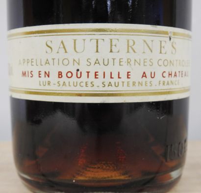 null 1 magnum

Château d'Yquem Lur Saluces - Sauternes - 1981

Small accidents to...