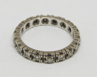null American wedding ring in platinum set with brilliant-cut diamonds. (slight deformation...