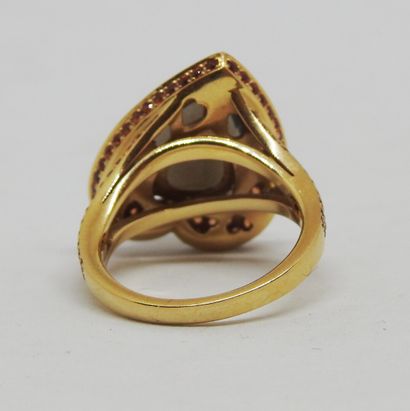 null Mauboussin. Ring heart in yellow gold 18K (750 thousandths) centered of a smoked...