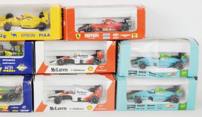 null ONYX CARS : 11 voitures de course F1 en boite dont Benetton, Lotus, McLaren,...