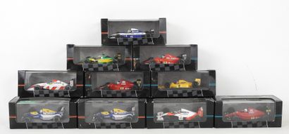 null ONYX CARS: 10 voitures de course F1 en boite dont F1 92 et F1 90. Echelle 1...