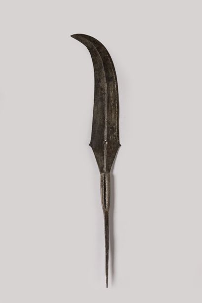 null Iron short sickle sword, NGBANDI/YAKOMA DR Congo/Central Africa.


Before 1930/1940.


Length:...