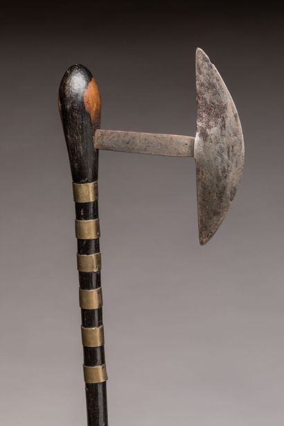 null Ancient and beautiful ceremonial axe, ZULU, South Africa.


Wood, iron, brass...