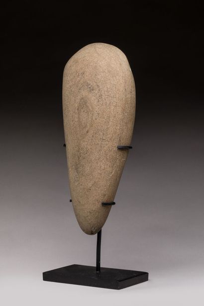 null Blade of cut and polished stone, prehistoric SAHARA.


 Dim: 23x10, 5 cm.