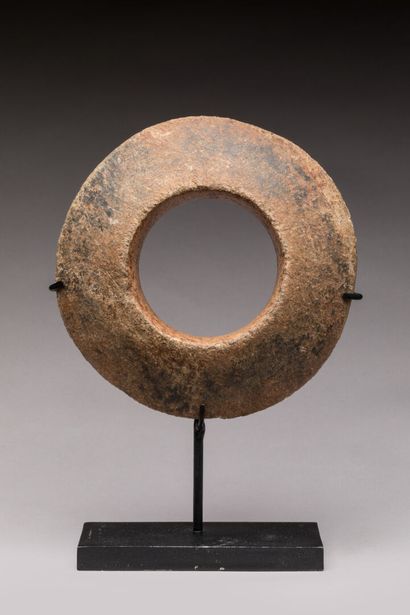 null Stone bracelet, Prehistoric SAHARA.


Diameter: 12,5 cm.