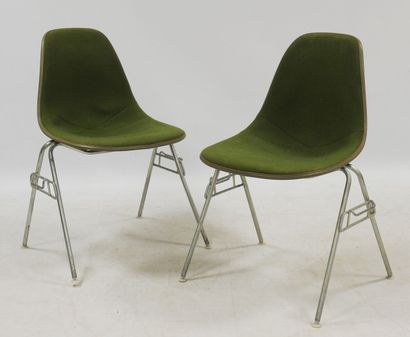 null Charles (1907-1978) and Ray (1912-1988) EAMES for Hermann Miller

Pair of chairs...