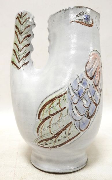 null Edmond GUIZOL - Vallauris

Owl pitcher

H.: 24.5 cm.

Signed and located on...