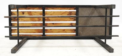 null Work of the 70s

Coffee table with natural wood slats with enamelled lava top...