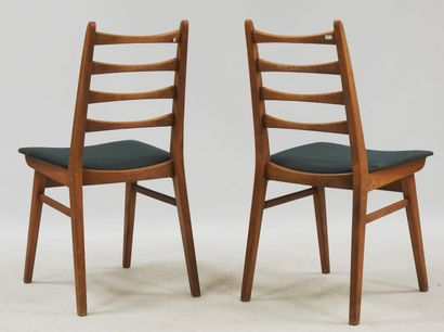 null Karl NOThHERLFER for KUHLMANN & LALK

Pair of chairs in natural wood, green...