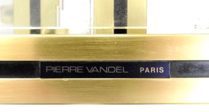 null Pierre VANDEL (born 1939)-Paris

Suite of three nesting tables in brass of rectangular...