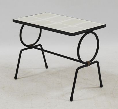 null Work of the 60s

Rectangular coffee table with a top composed of eight tiles...