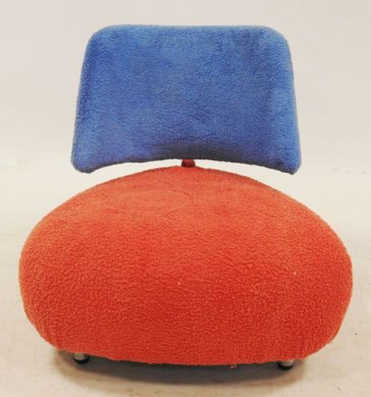 null Roy by SCHEEMAKER for Leolux 

Armchair model "PALLONE" in red and blue terry...