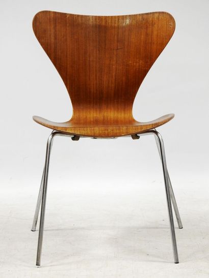 null Arne JACOBSEN (1902 - 1971)- Edition Fritz Hansen

Chair model "Series 7". Base...