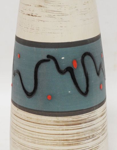 null WEST GERMANY

A large earthenware vase with a narrow body decorated with a blue...