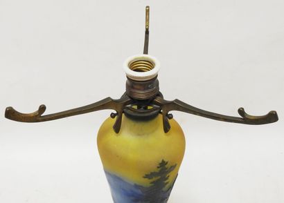null ETABLISSEMENTS GALLE (1904-1936)

Pietement de lampe de table au paysage vosgien...