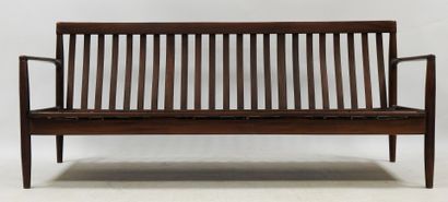 null Ib KOFOD-LARSEN (1921-2003) SELIG Editor

Three-seater bench in teak.

71,5...