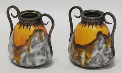 null Louis-Auguste DAGE (1885-1962)

Pair of earthenware vases with a white and orange...