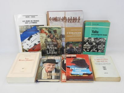 null [MILITARIA] Lot 9 vol. et plaquettes Seconde Guerre Mondiale et divers. En l'état....