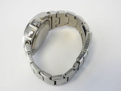 null FESTINA: Chronograph watch with steel bracelet n°16102. Slight wear.