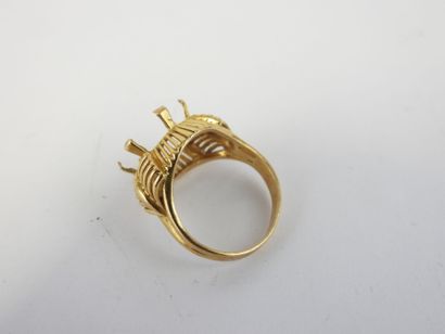 null RING SET in 18 K yellow gold (750°/°°). Net weight: 6.28 g. 

It is joined:...