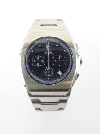 null FESTINA: Chronograph watch with steel bracelet n°16102. Slight wear.