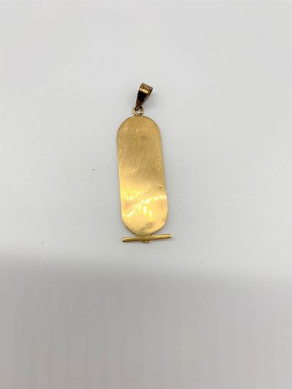 null PENDENTIF en or à décor de motif égyptien. 3.15 gr.