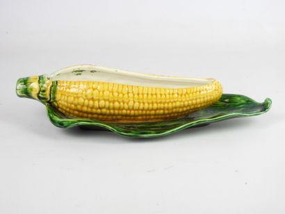 null SARREGUEMINES : Coupe "maïs" en faience dite barbotine. L: 36 - L: 14.5 cm

Sarreguemines...
