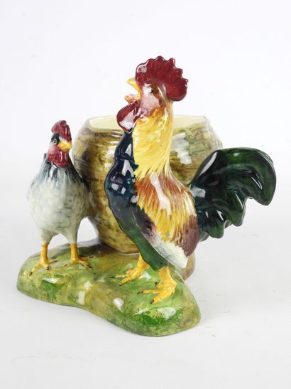 null Delphin MASSIER (1836-1907) à Vallauris : Poule et coq autour du nid. Bouquetière...