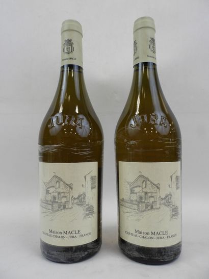 null 2 demi-bouteilles Cote Jura Chardonnay Sous Voile sans Habillage. Domaine Macle....