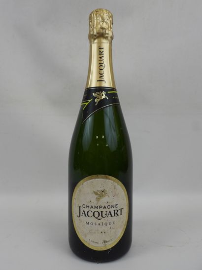 null 1 bouteille champagne Jacquart mosaique. Frais judiciaires : 14,28%TTC