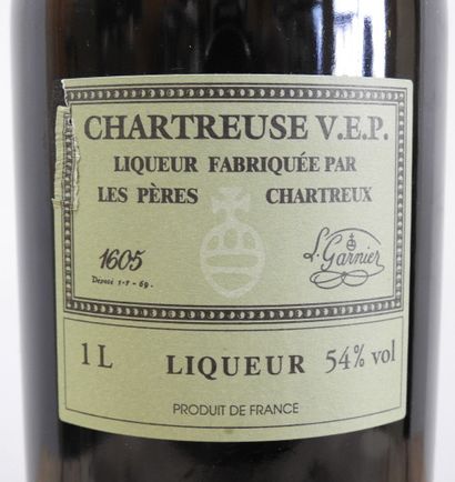 null 1 bouteille 

Chartreuse verte VEP (vieillissement exceptionnellement prolongé)

1...