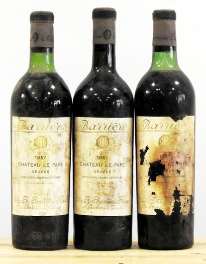 null 3 bottles

Château Le Pape - Graves - Barrière - 1957

Worn and torn labels