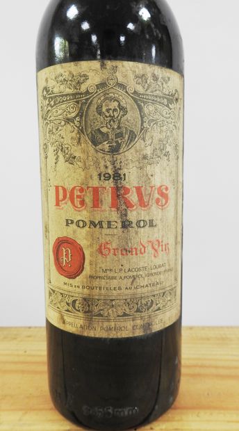 null 
1 bottle

Petrus

1981

Pomerol

Good level

Stained label, worn, worn cap...
