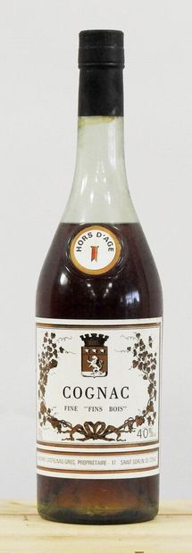 null 1 bottle 

Cognac. Fine "Fine bois". Castelnau-Gros. 40°. 70 cl.

Wear to the...