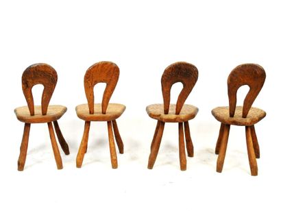 null FOUR CHAIRS in oak worked in honeycomb. Brutalist work of the 1960s. H: 46 -...