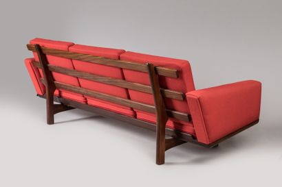 null Hans WEGNER (1914-2007): 

Sofa 3 seats model GE-236/3 with wooden structure,...