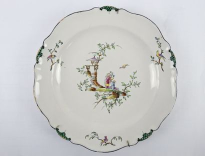 null MARSEILLES : Earthenware plate with scalloped edge with polychrome decoration...