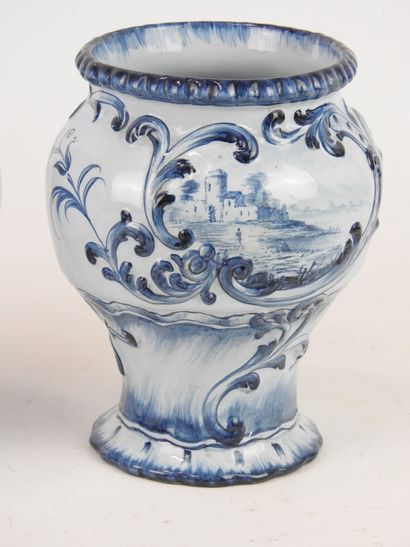 null Emile GALLE (1846-1904) in Nancy : Pair of earthenware vases with blue camaieu...