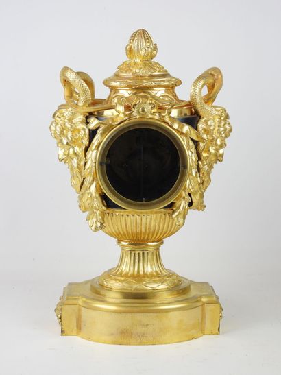 null Important patinated and gilded bronze HANGER in the form of a covered vase,...