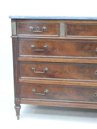 null A mahogany and mahogany veneer PANTALONNIERE COMMODE opening in front with six...