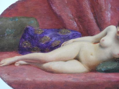  Jules Armand HANRIOT (1853-1877) Nu féminin. Huile sur panneau ovale signée en bas...