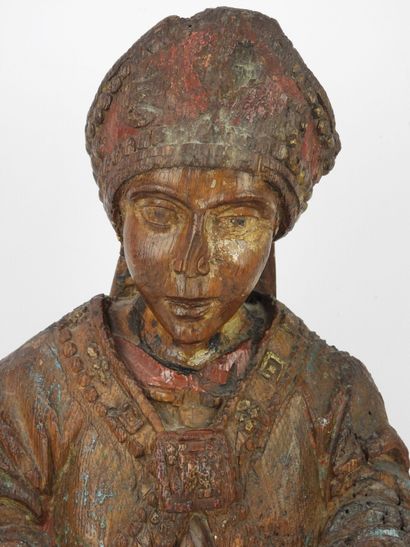 null Carved wood bust representing Saint Wenceslas. Old traces of polychromy. 17th...