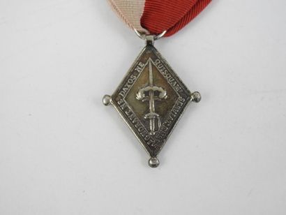 null DECORATIONS. FRANCE. Médaille des gardes françaises, refrappe du centenaire...