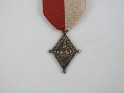 null DECORATIONS. FRANCE. Médaille des gardes françaises, refrappe du centenaire...