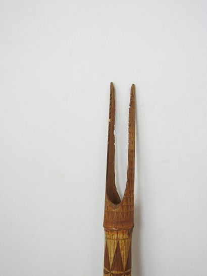 null Flûte terminale à encoche en bambou, VANUATU.
Long : 89 cm.